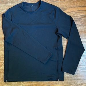 Lululemon Men’s Black Crewneck sweatshirt with zipper side vents -L